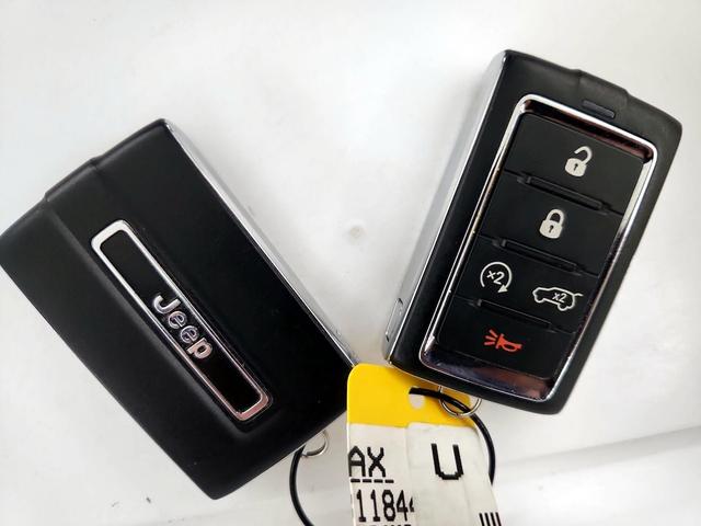 Photo of 2021 Black Jeep Grand Cherokee L