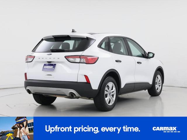 Photo of 2022 White Ford Escape
