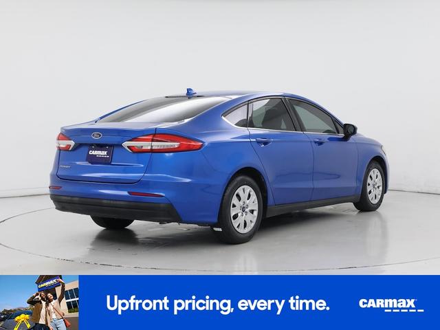 Photo of 2020 Blue Ford Fusion