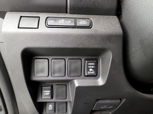Photo of 2024 White Nissan Frontier