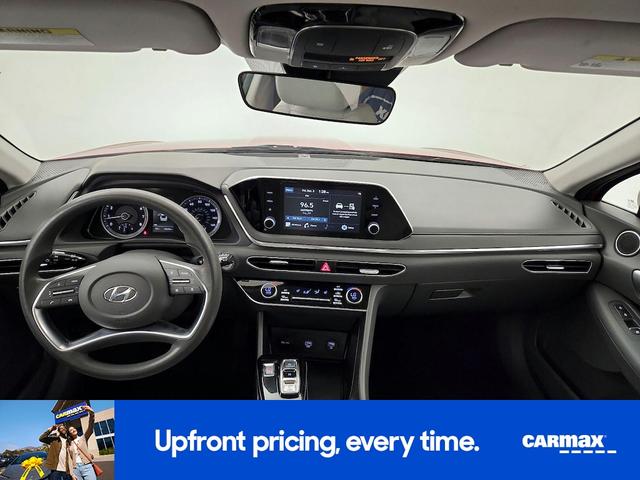 Photo of 2021 Red Hyundai SONATA
