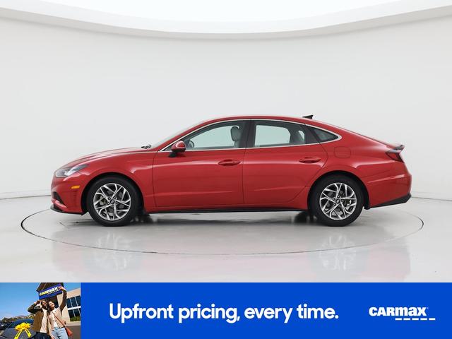 Photo of 2021 Red Hyundai SONATA