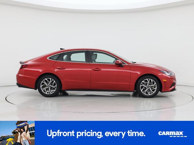 Photo of 2021 Red Hyundai SONATA
