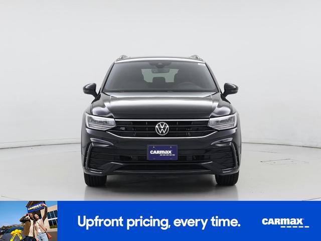 Photo of 2022 Black Volkswagen Tiguan