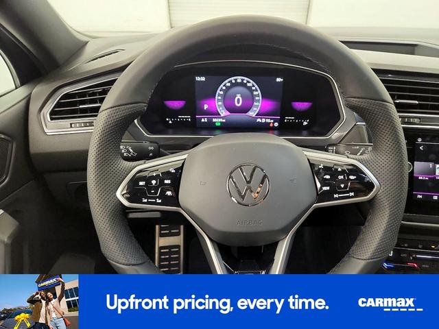 Photo of 2022 Black Volkswagen Tiguan