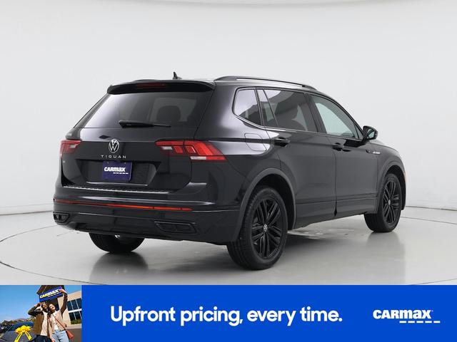 Photo of 2022 Black Volkswagen Tiguan