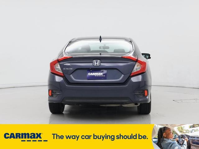 Photo of 2017 Blue Honda Civic