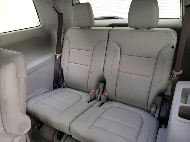 Photo of 2017 White GMC Acadia