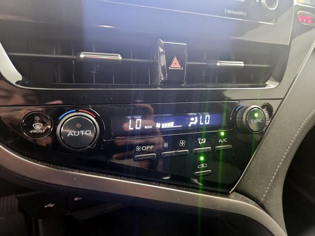 Photo of 2023 Gray Toyota Camry