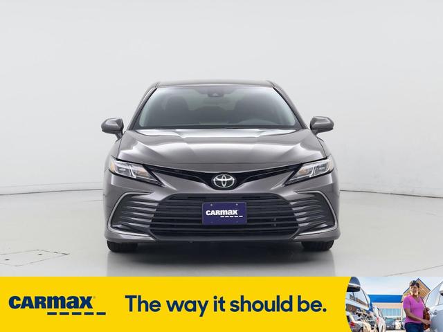 Photo of 2023 Gray Toyota Camry