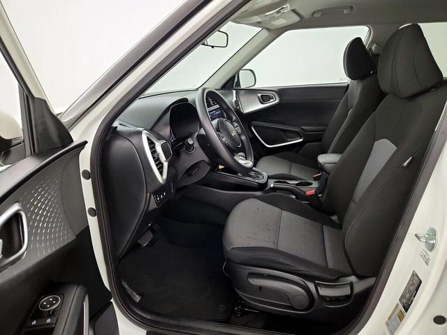 Photo of 2023 White Kia Soul