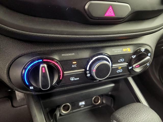 Photo of 2023 White Kia Soul
