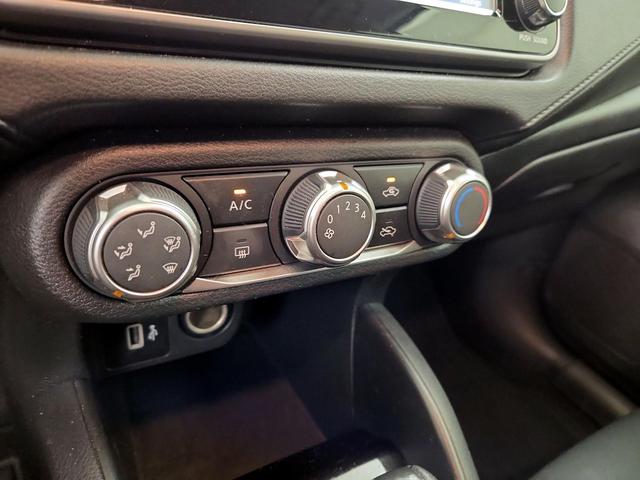 Photo of 2021 Gray Nissan Versa