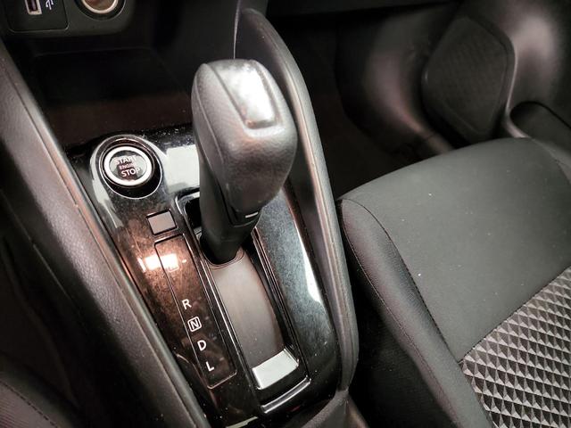 Photo of 2021 Gray Nissan Versa