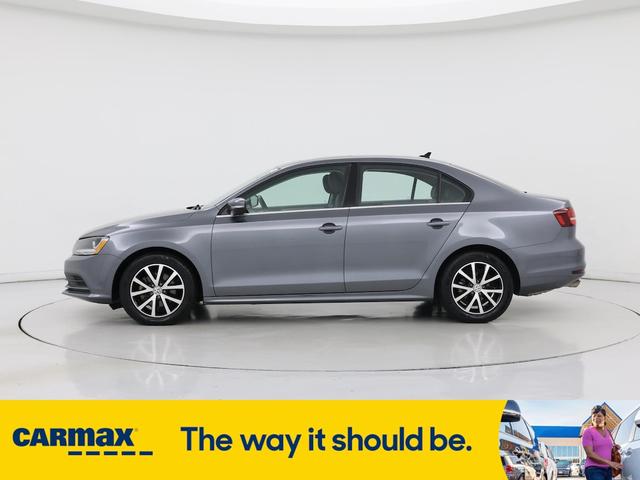 Photo of 2017 Gray Volkswagen Jetta