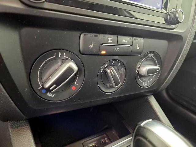 Photo of 2017 Gray Volkswagen Jetta