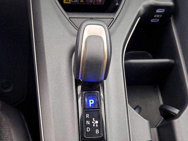 Photo of 2023 White Toyota Crown