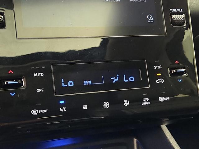 Photo of 2023 Black Hyundai TUCSON