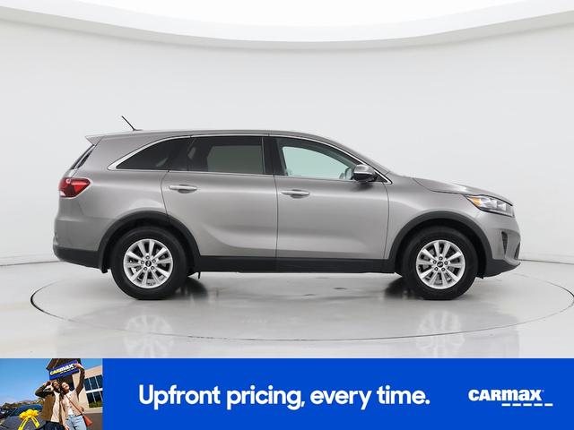 Photo of 2019 Gray Kia Sorento