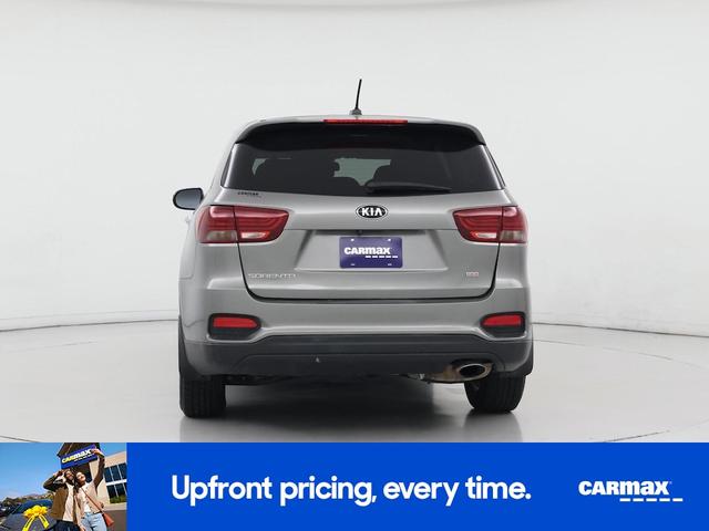 Photo of 2019 Gray Kia Sorento