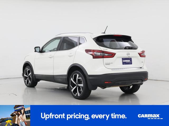 Photo of 2020 White Nissan Rogue Sport
