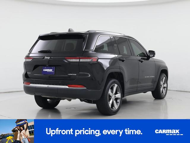 Photo of 2022 Black Jeep Grand Cherokee