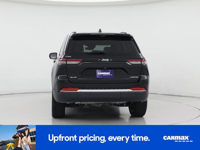 Photo of 2022 Black Jeep Grand Cherokee