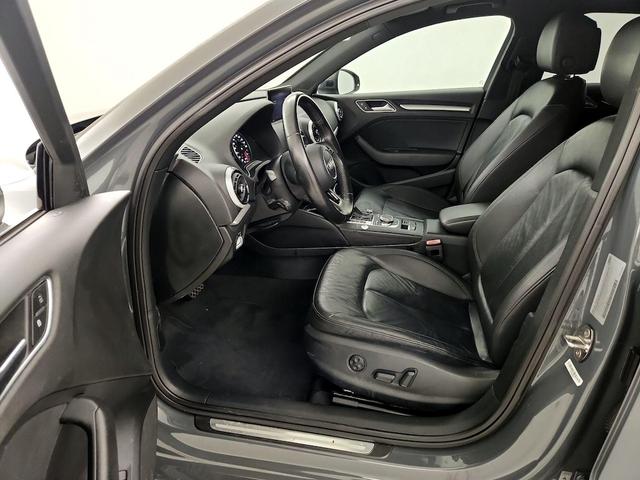 Photo of 2019 Gray Audi A3