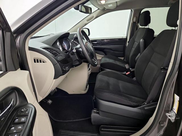 Photo of 2020 Gray Dodge Grand Caravan