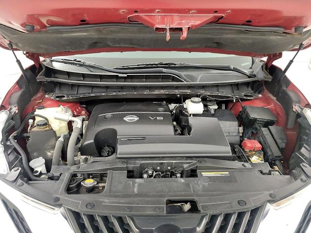 Photo of 2015 Red Nissan Murano