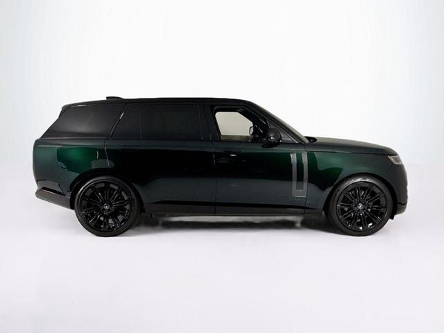 Photo of 2025 British Racing Green Land Rover Range Rover