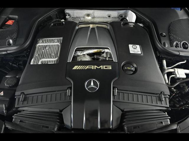 Photo of 2019 Gray Mercedes-Benz AMG GT 63