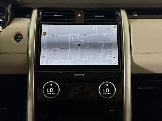 Photo of 2025 Eiger Grey Land Rover Discovery