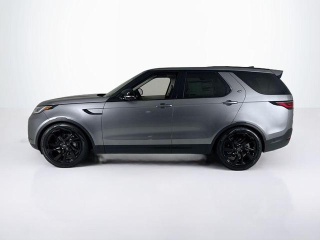 Photo of 2025 Eiger Grey Land Rover Discovery