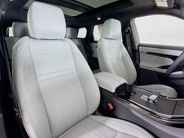 Photo of 2026 Tribeca Blue Land Rover Range Rover Evoque