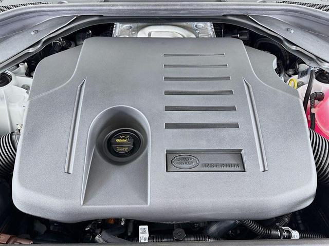Photo of 2025 Fuji White Land Rover Range Rover