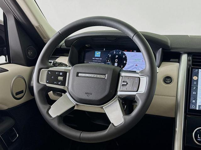 Photo of 2024 Santorini Black Land Rover Discovery
