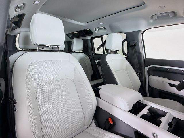 Photo of 2025 Fuji White Land Rover Defender