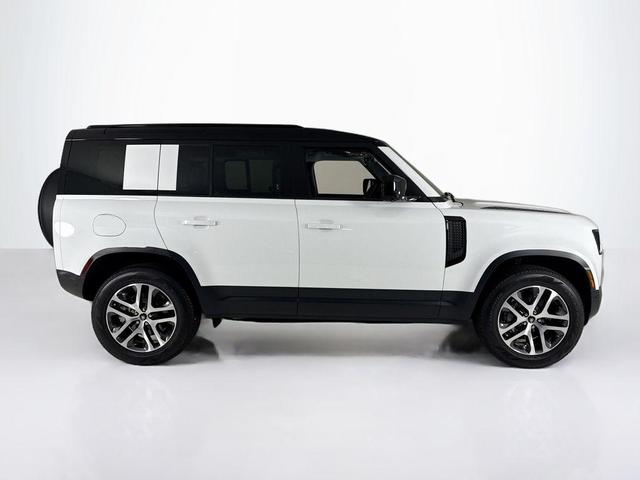 Photo of 2025 Fuji White Land Rover Defender