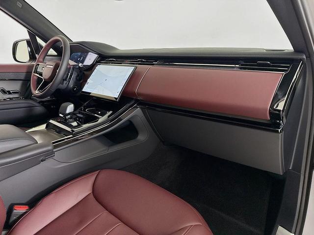 Photo of 2025 Borasco Grey Land Rover Range Rover Sport