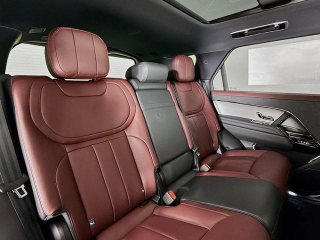 Photo of 2025 Borasco Grey Land Rover Range Rover Sport