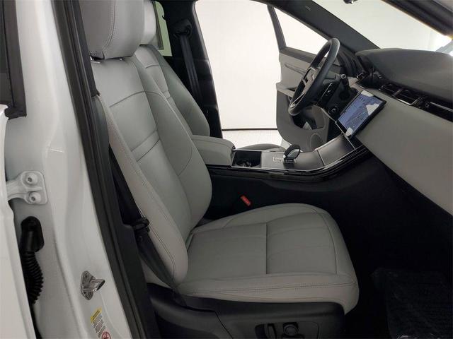 Photo of 2026 Fuji White Land Rover Range Rover Evoque