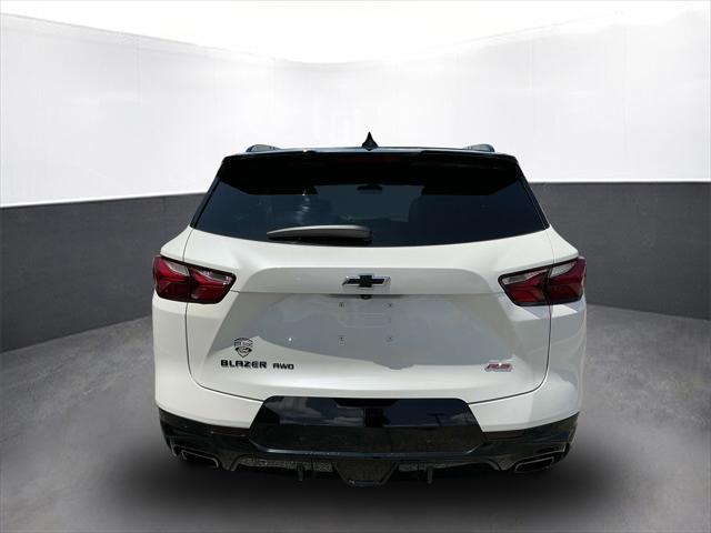 Photo of 2022 Iridescent Pearl Tricoat Chevrolet Blazer