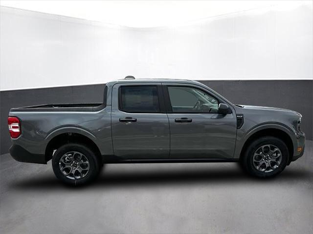 Photo of 2025 Carbonized Gray Metallic Ford Maverick