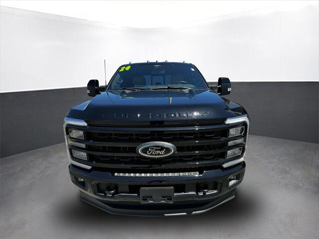 Photo of 2024 Agate Black Metallic Ford F-350