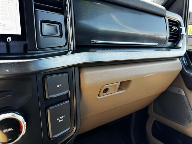 Photo of 2024 Agate Black Metallic Ford F-350