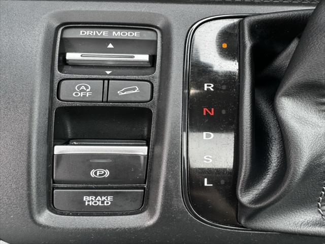 Photo of 2024 Platinum White Pearl Honda CR-V