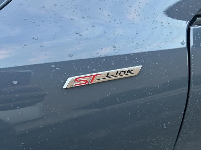 Photo of 2025 Vapor Blue Metallic Ford Escape
