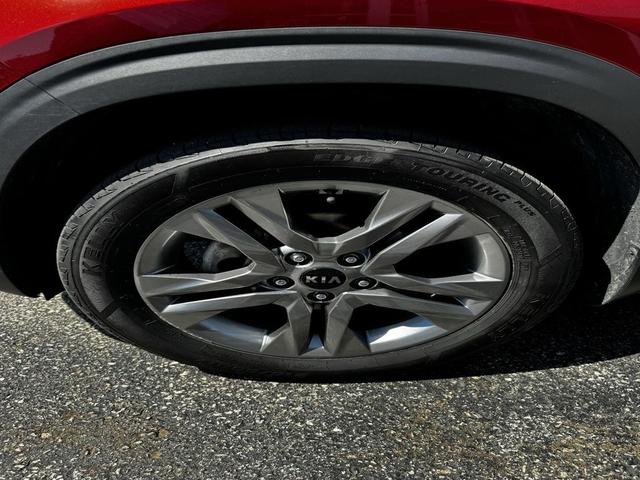 Photo of 2021 Mars Orange Kia Seltos
