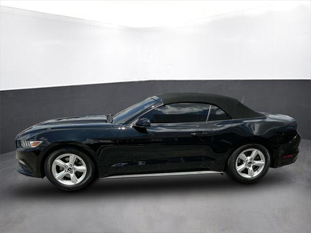 Photo of 2015 Black Ford Mustang